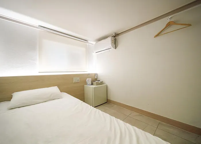 Hostel J5 Seoel